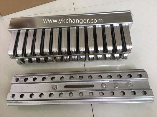 أشكال الآيس كريم من الفولاذ المقاوم للصدأ للاستخدام التجاري 2X14 28mold 63ml نوع brida ataforma مع حامل عصا عادي